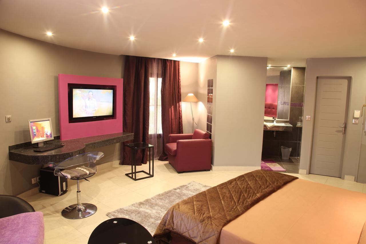 Le Wafou Hotell Abidjan Eksteriør bilde